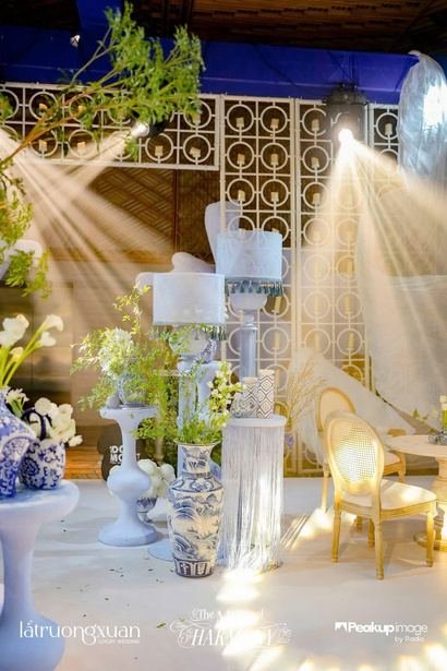 Bao Nguyen khảo sát hiện trường trước giờ diễn ra lễ cưới